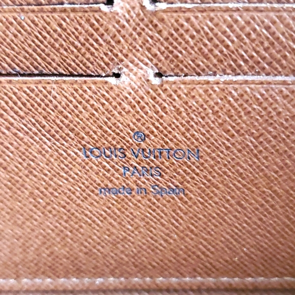 Louis Vuitton Zippy Monogram Wallet - Picture 7 of 16